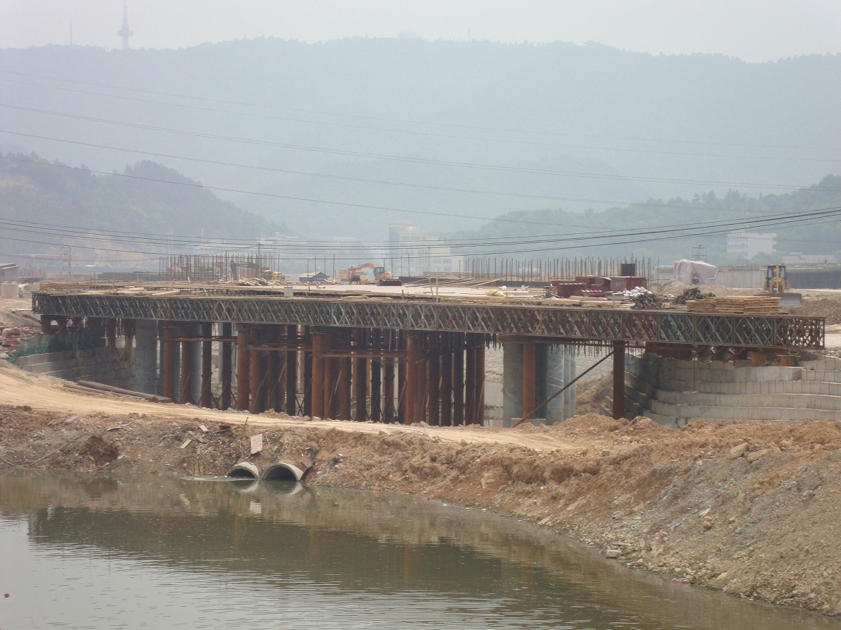 現澆梁支架平臺 (27)